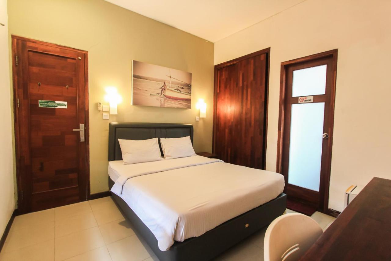 Kuta Legian Inn Экстерьер фото