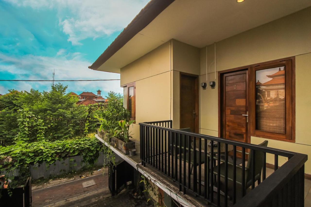 Kuta Legian Inn Экстерьер фото